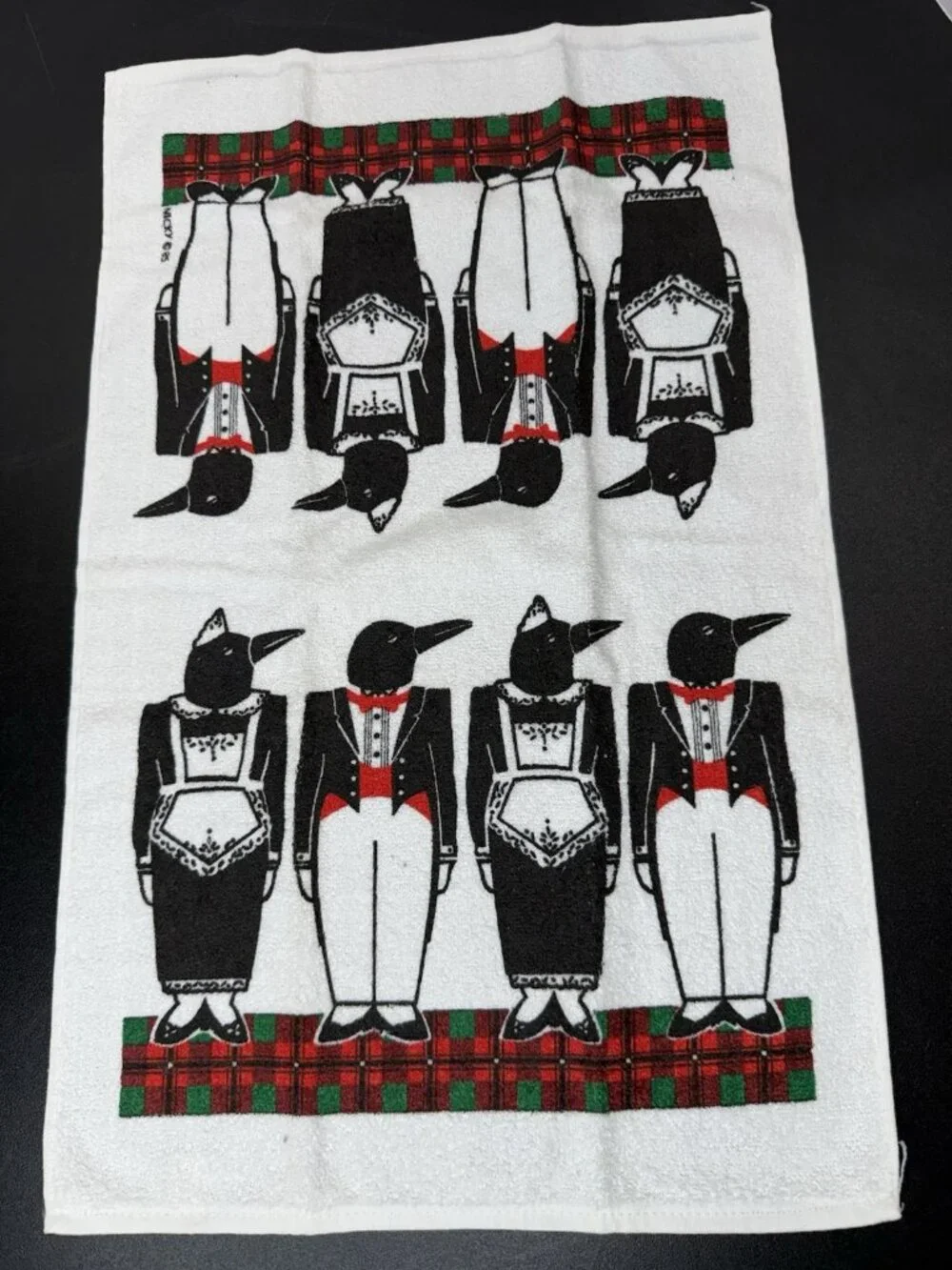 2 Vintage Christmas Penguins Black Tie Hand Dish Kitchen Towels Cannon